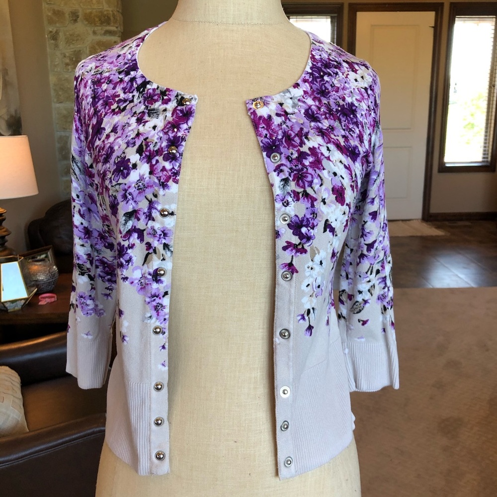 WHBM floral print designed button cardigan